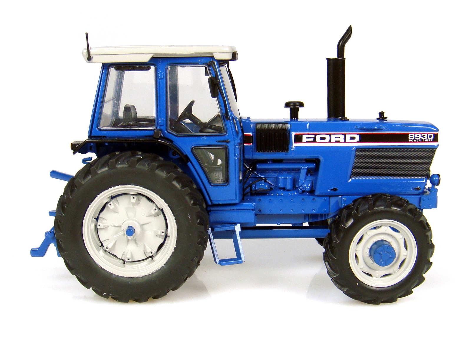 Ford 8930 4x4 Fabriqué Par Universal Hobbies Echelle 132